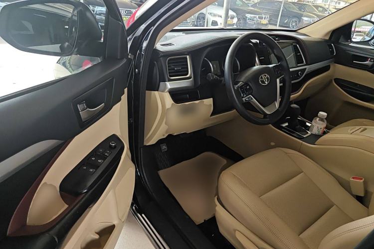 Used Toyota Highlander 2015 2.0T Two-Wheel Drive Elite Edition 7 Seats
