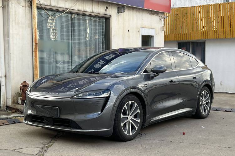 Used Hima Luxeed R7 2024 All-Electric 802 km Max
