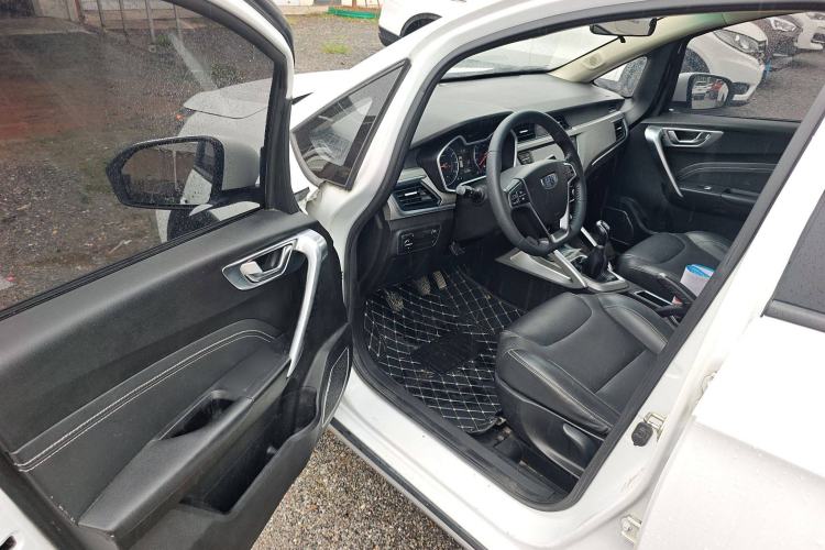 Used Geely Auto Vision X3 2017 1.5L Manual Luxury Model
