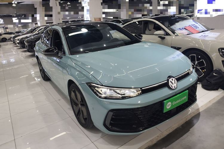 Used Volkswagen Passat 2025 Pro 380TSI Starry Dragon Luxury Edition
