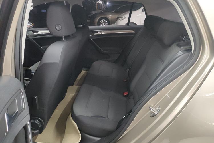 Used Volkswagen Golf 2015 1.6L Automatic Comfort Model
