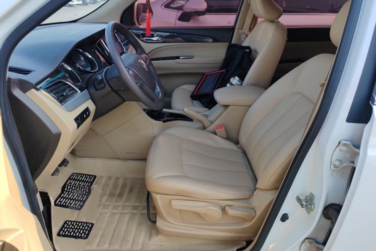 Used Baojun 730 2016 1.5L Manual Comfort Version 7 Seats China V Emission Standard