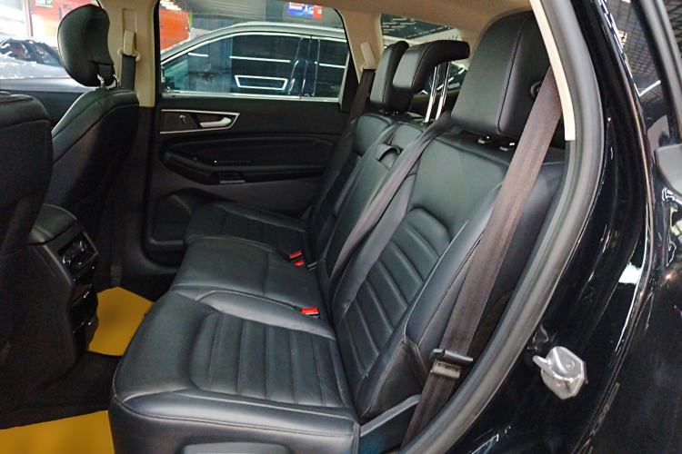 Used Ford Edge 2018 EcoBoost 245 Two-Wheel-Drive Titanium 7-Seater China V Standard
