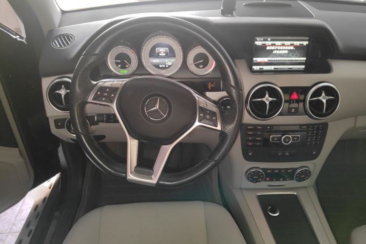 Used Mercedes-Benz GLK-Class 2015 GLK 300 4MATIC Fashion Edition Ultimate Version
