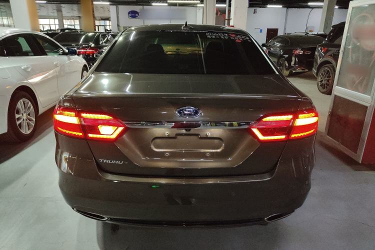 Used Ford Taurus 2017 EcoBoost 245 Luxury Model
