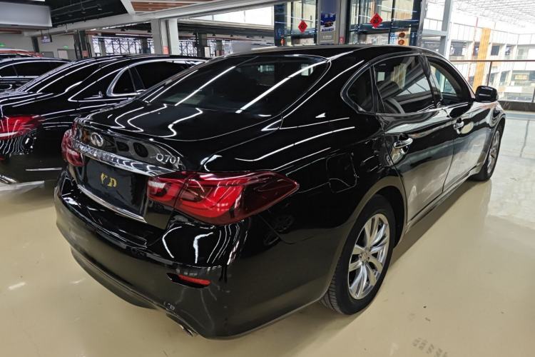 Used Infiniti Q70 2015 Q70L 2.5L Elite Edition
