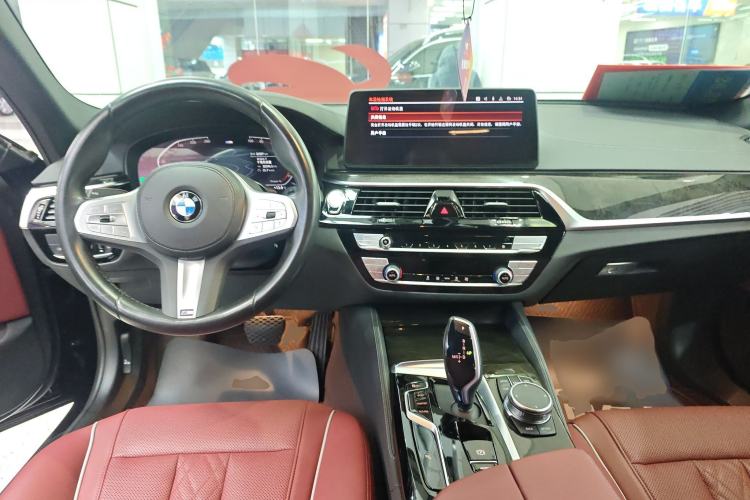 Used BMW 5 Series 2022 Second Facelift 525Li M Sport Package