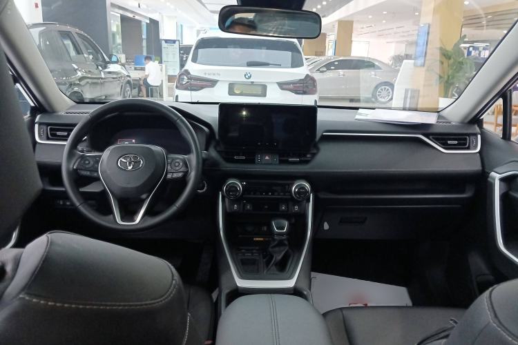 Used Toyota RAV4 2023 2.0L CVT Two-Wheel Drive Fashion Plus Edition
