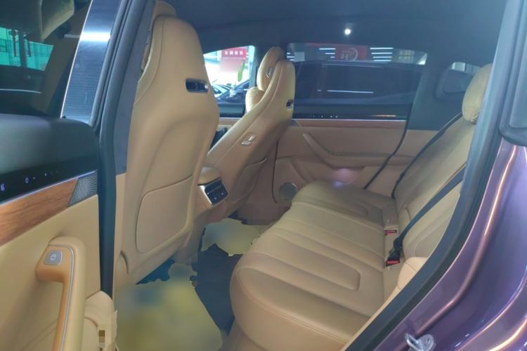 Used Hima Luxeed R7 2024 Pure Electric 667km Pro
