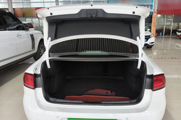 Used Volkswagen Lamando 2015 230TSI DSG Fashion Edition
