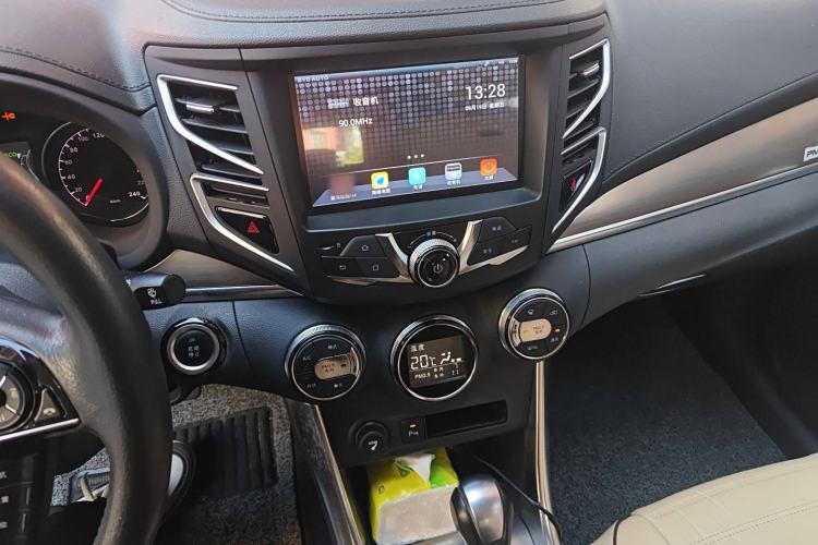 Used BYD Song 2016 Gaishi Edition 1.5TID Automatic Luxury Model
