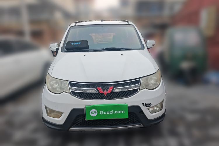 Used Wuling Hongguang 2014 1.5L S Automatic Comfort Edition
