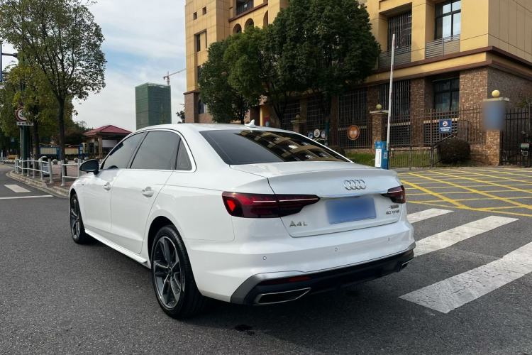 Used Audi A4L 2022 40 TFSI Fashion Dynamic Model
