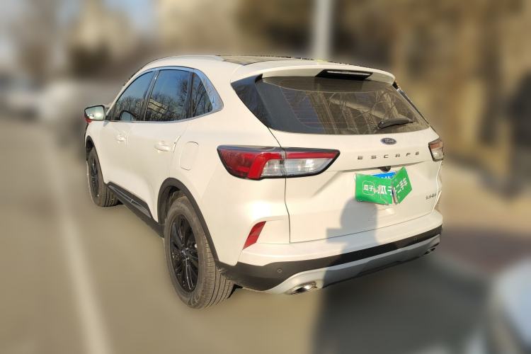 Used Ford Escape 2024 EcoBoost 245 Two-Wheel-Drive Titanium Edition
