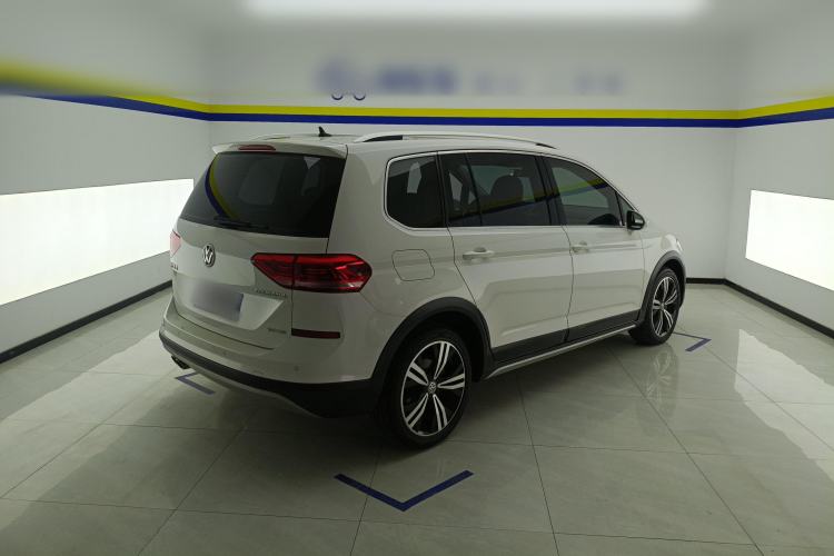 Used Volkswagen Touran 2021 Volkswagen Touran L 280TSI DSG Boundary Edition 7-Seater