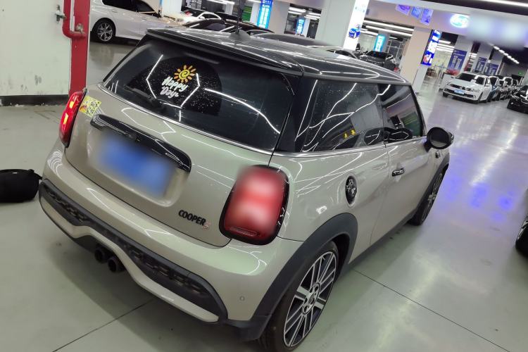 Used MINI MINI 2023 Updated 2.0T COOPER S Artist
