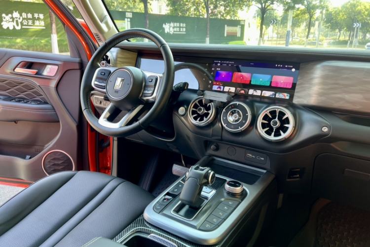 Used Tank 300 2021 City Edition 2.0T—Truly Stylish
