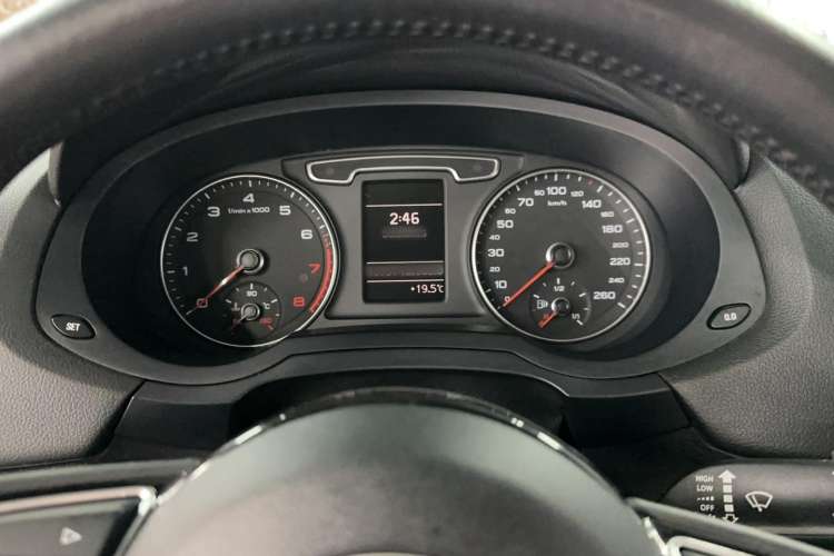 Used Audi Q3 2015 35 TFSI Comfort Model
