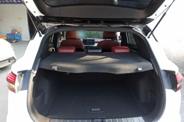 Used Geely Auto Coolray New Energy 2022 1.5T ePro 85KM Glory Edition
