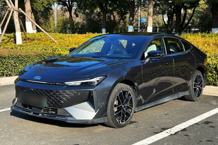 Used Qiyuan A06 2023 Base Model