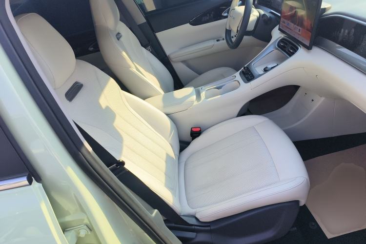 Used Geely Galaxy Geome 2025 UP 410km Exploration+ Edition
