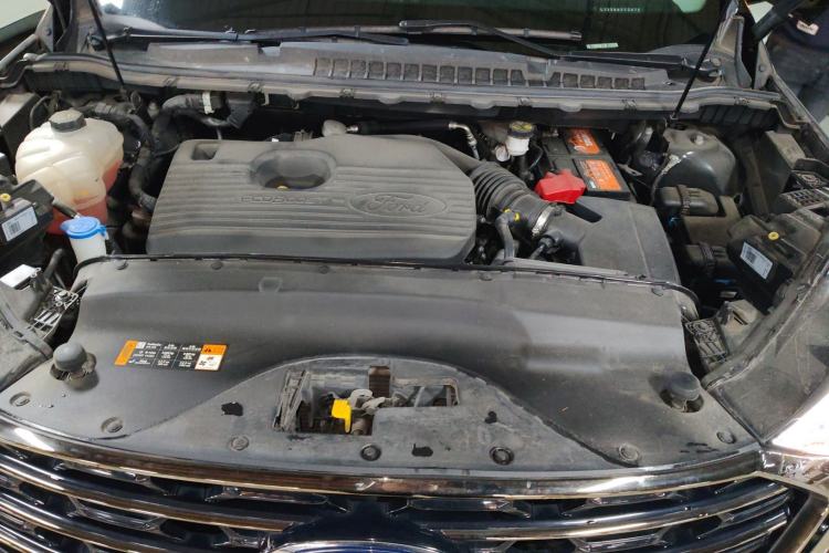 Used Ford Edge 2021 PLUS EcoBoost 245 Two-Wheel-Drive Titanium 7-Seater
