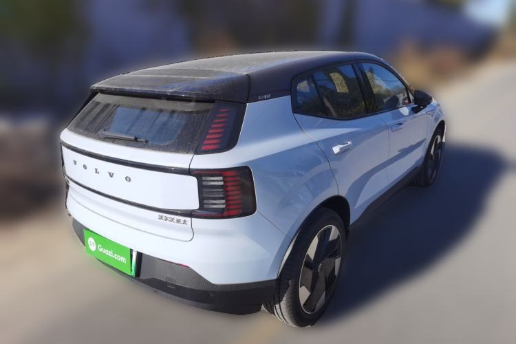 Used Volvo EX30 2025 Rear-Drive Long-Range Plus Model