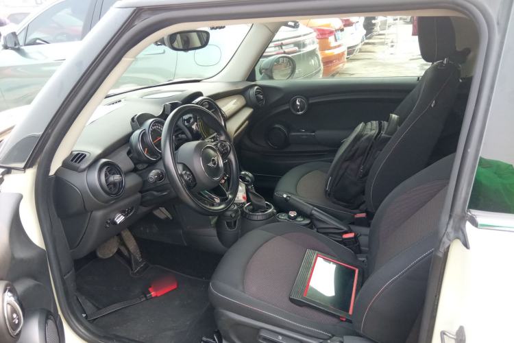 Used  MINI 2014 1.5T COOPER Fun