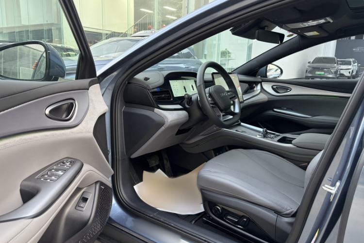 Used BYD Seal 07 DM-i 2025 Intelligent Driving Version DM-i 1.5L 125 km Prestige Edition
