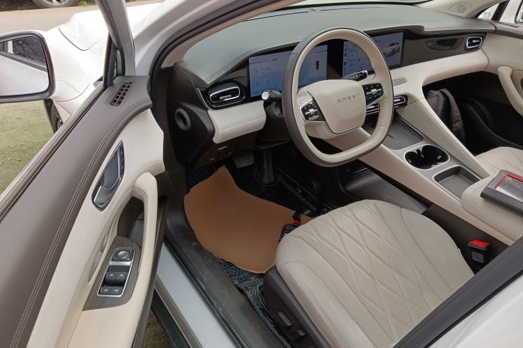 Used Roewe D7 2023 DMH 125km Excellence Edition
