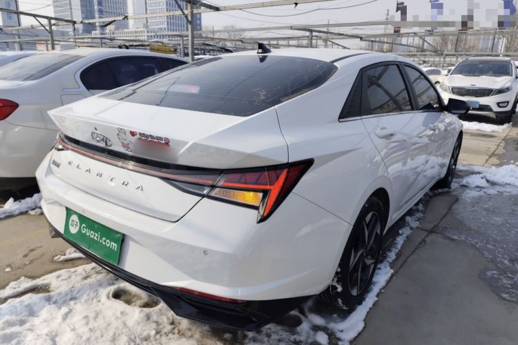 Used Hyundai Elantra 2022 1.5L CVT LUX Prestige Edition
