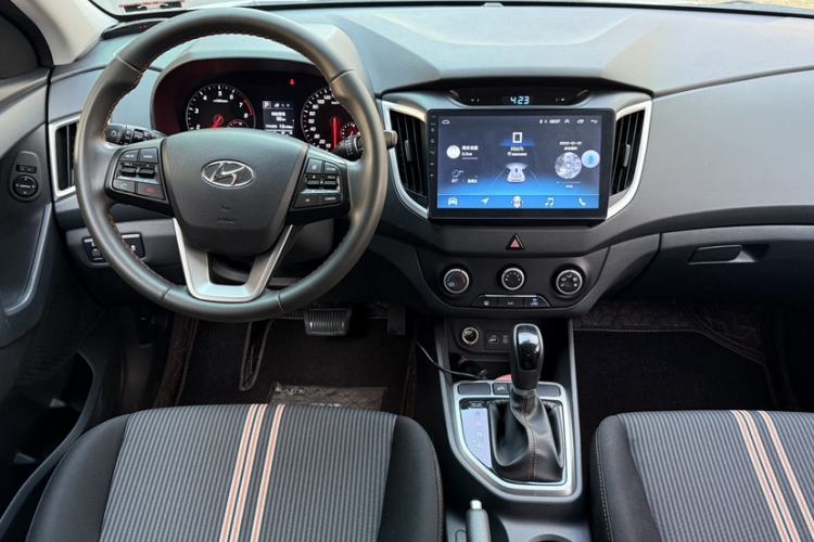 Used Hyundai ix25 2016 1.6T Dual-Clutch Two-Wheel Drive Smart GLS Model
