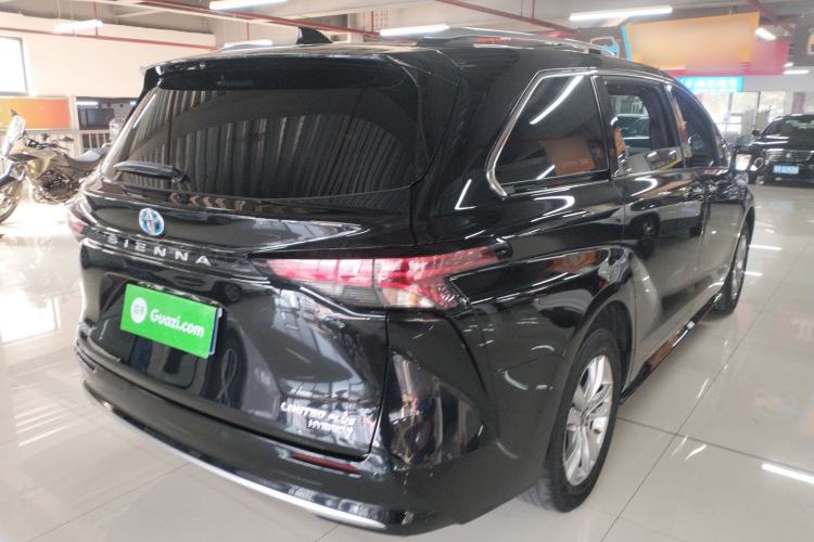 Used Toyota Sienna 2021 2.5L Hybrid Ultimate Edition