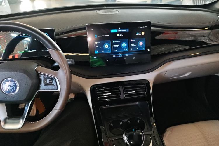 Used BYD Qin PLUS 2024 HONOR Edition DM-i 55KM Leading Model
