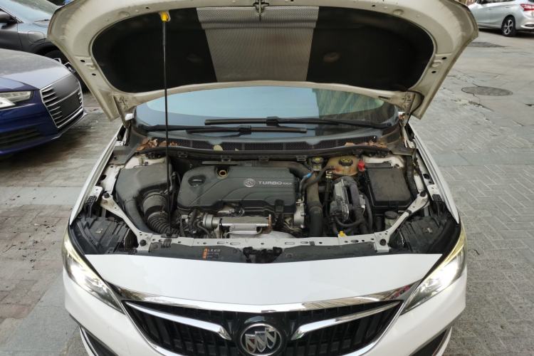 Used Buick Verano 2019 Sedan 20T Dual-Clutch Luxury Model
