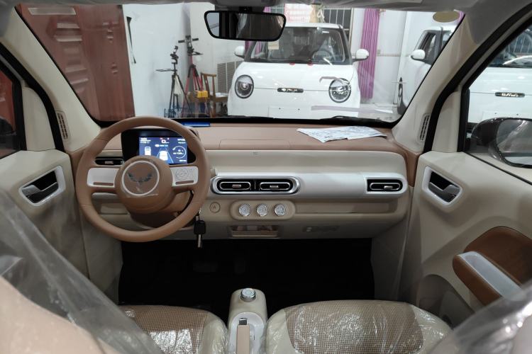 Used Wuling Hongguang MINIEV 2024 3rd Generation 215km Youth Edition
