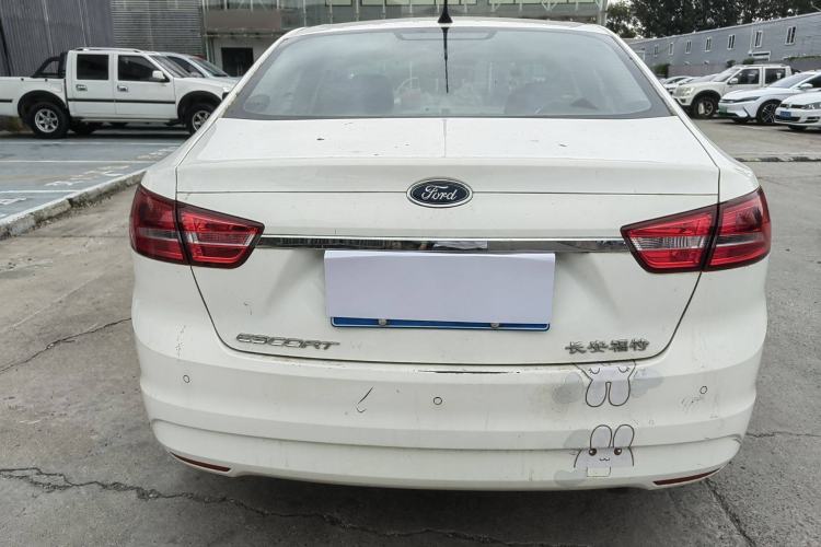 Used Ford Escort 2015 1.5L Automatic Comfort Model
