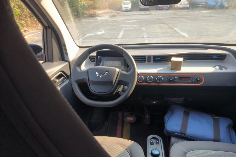 Used Wuling Hongguang MINIEV 2022 Easy Version Lithium Iron Phosphate
