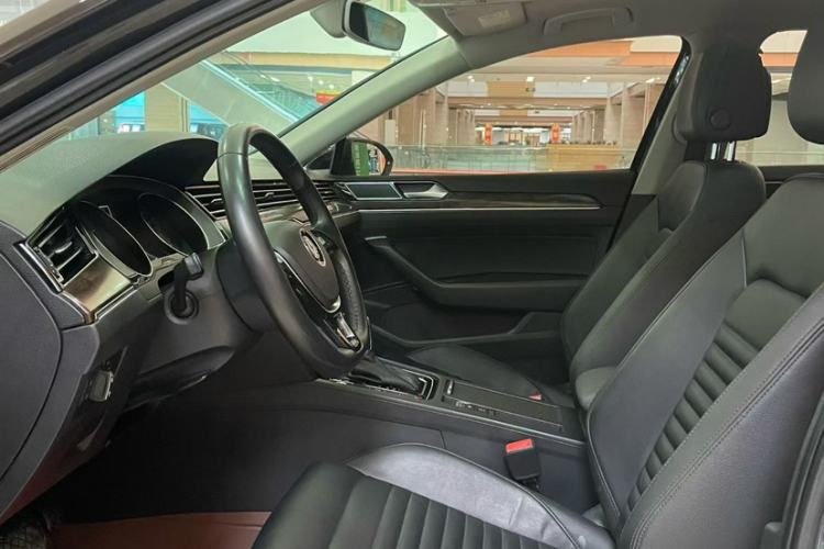 Used Volkswagen Magotan 2019 330TSI DSG Luxury Version China VI Standard
