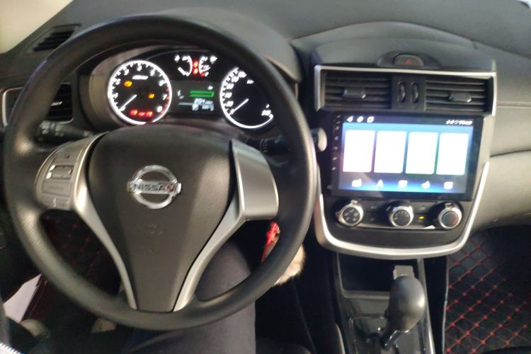 Used Nissan Tiida 2016 1.6L CVT Cool Dynamic Edition