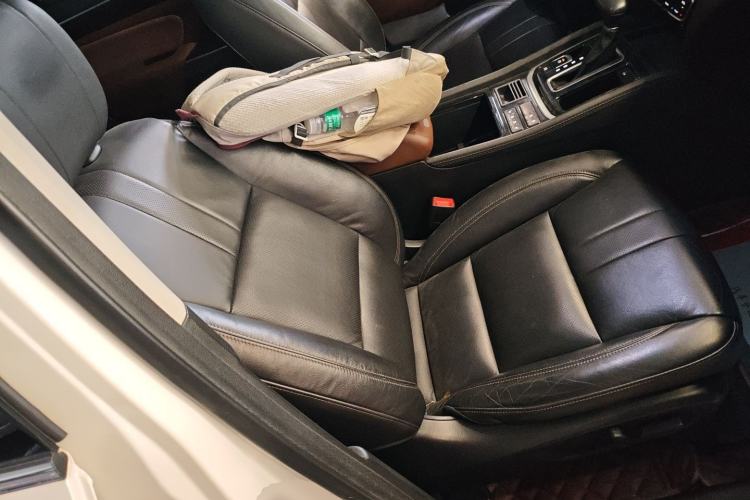 Used GAC Trumpchi GS8 2017 320T Two-Wheel Drive Luxury Smart Connectivity Version (7 Seats)
