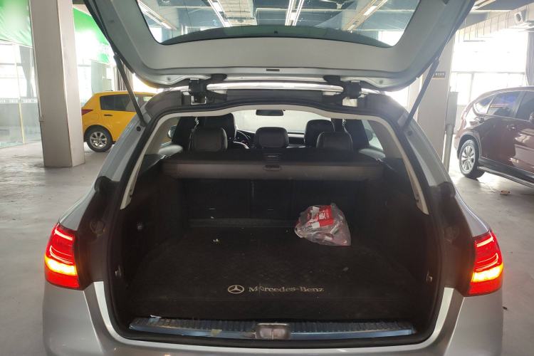 Used Mercedes-Benz C-Class 2015 C 200 station wagon
