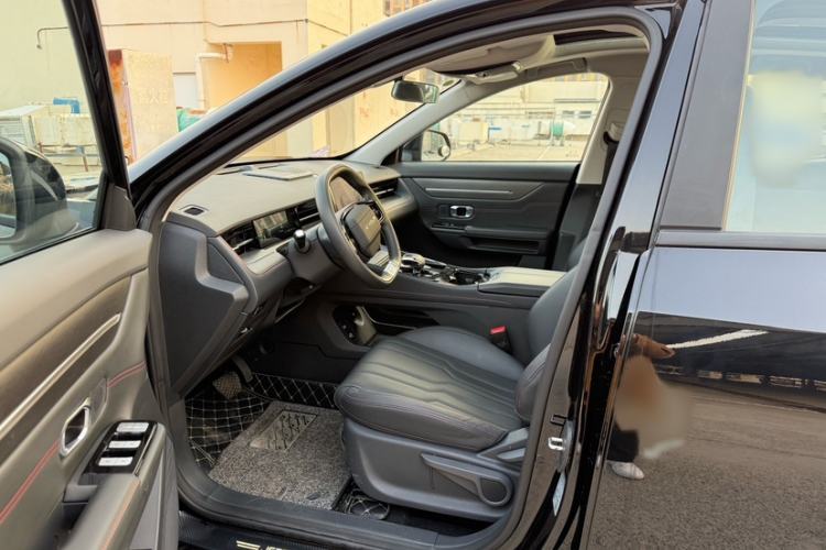 Used JETOUR Dashing 2025 1.5T DCT Luxury Edition
