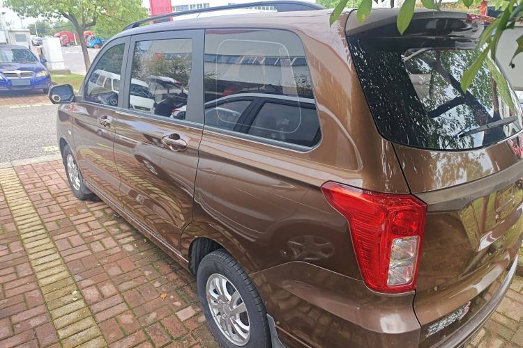 Used Wuling Hongguang 2019 1.5L S Comfort Edition China VI LAR
