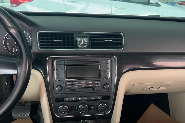 Used Volkswagen Passat 2014 1.8TSI DSG Prestige Edition
