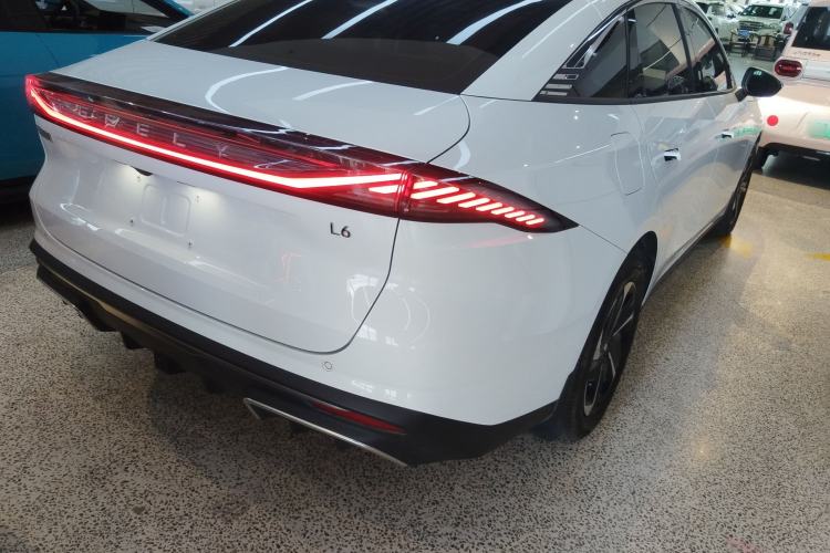 Used  L6 2023 60km PLUS
