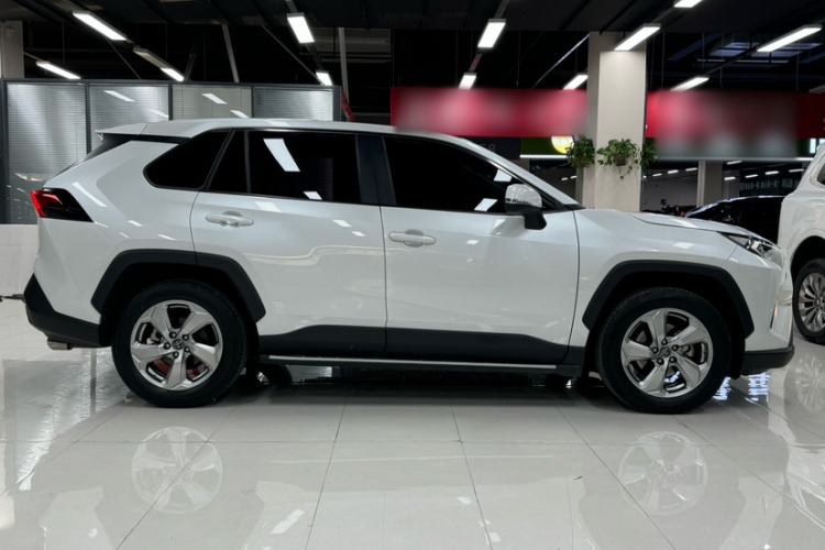 Used Toyota RAV4 2022 2.0L CVT Two-Wheel Drive Fashion Plus Edition