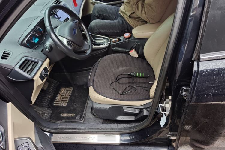 Used Ford Escort 2015 1.5L Automatic Fashion Model
