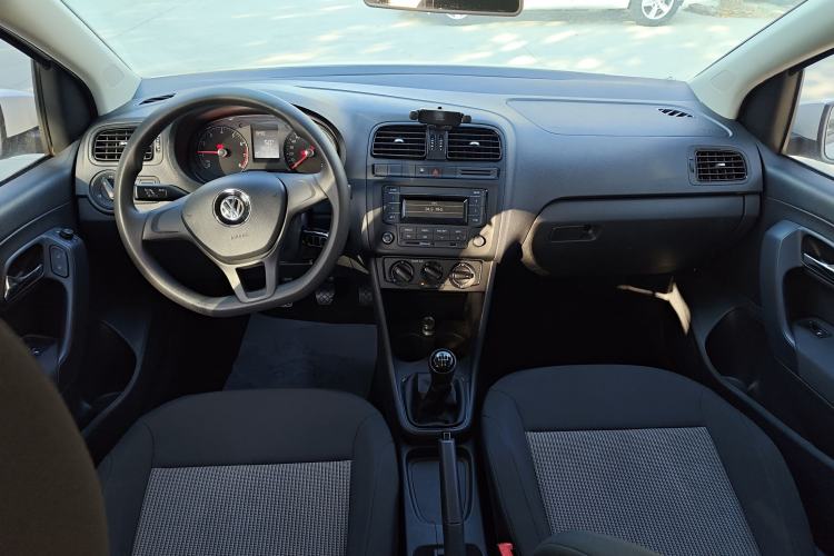 Used Volkswagen Polo 2016 1.4L Manual Fashion Model