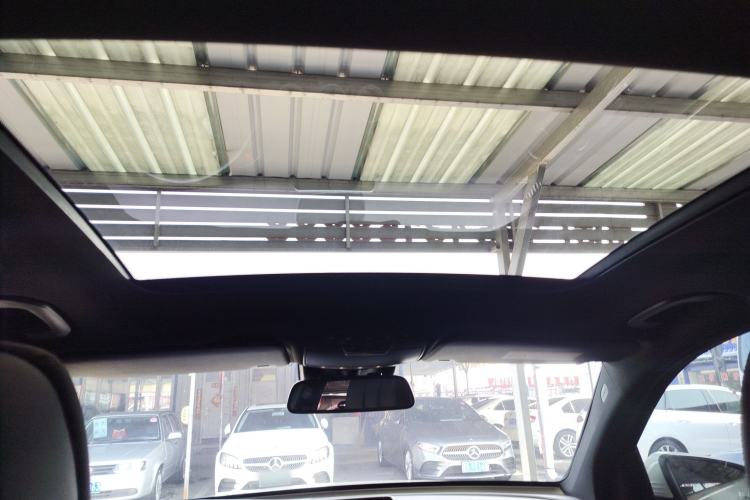 Used Mercedes-Benz GLC 2017 GLC 260 4MATIC Luxury Model
